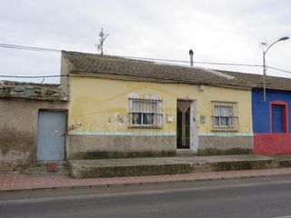 Flat  Partida los martinez 69. Vivienda ocupada en san fulgencio