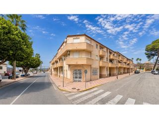 Casa adossada a Calle Vega Baja 11