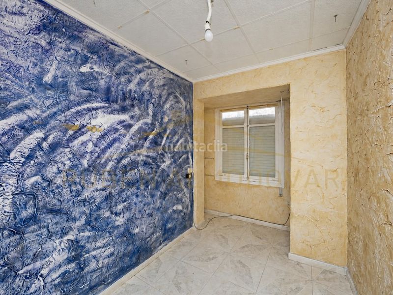 Foto 0f6a720e-639e-4157-8f15-3d9bacd5eb81. Casa adossada a Cox