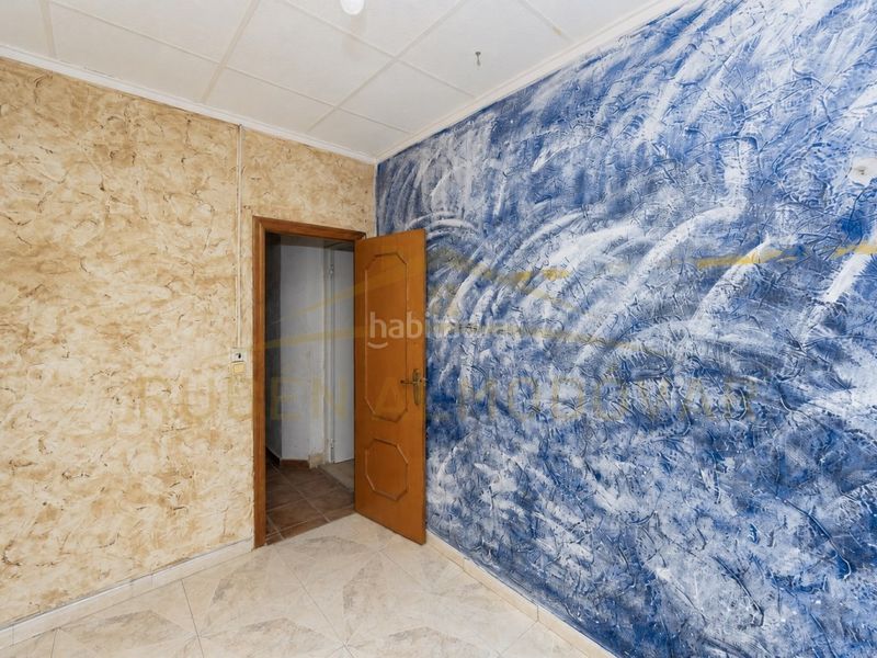 Foto 613c5c05-ecf3-4789-8742-76fb495af933. Casa adossada a Cox