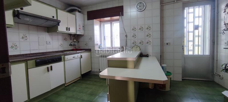 Foto 4b4dbe95-1f5a-4ef6-9ab1-8d3e21d3b349. Piso en carretera cobas 19 piso con 500m de jardín en Ferrol
