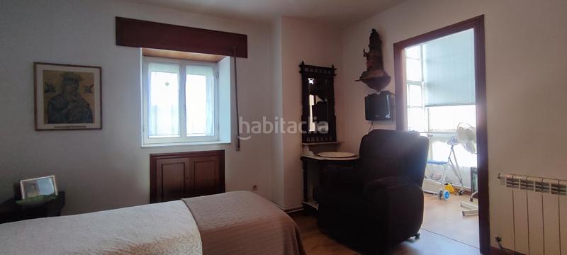 Foto 896b841e-a4eb-49c2-86a9-d546dc12a496. Piso en carretera cobas 19 piso con 500m de jardín en Ferrol