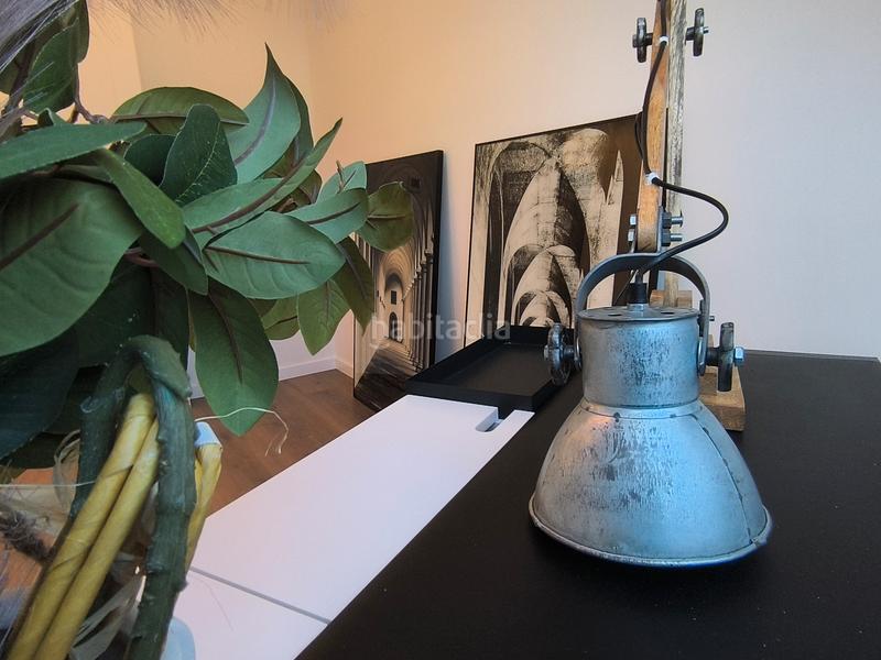 Foto 1cb604ad-6d49-44f0-8784-245000ba995a. Dúplex en rúa magdalena 84 duplex reformado y amueblado en Ferrol