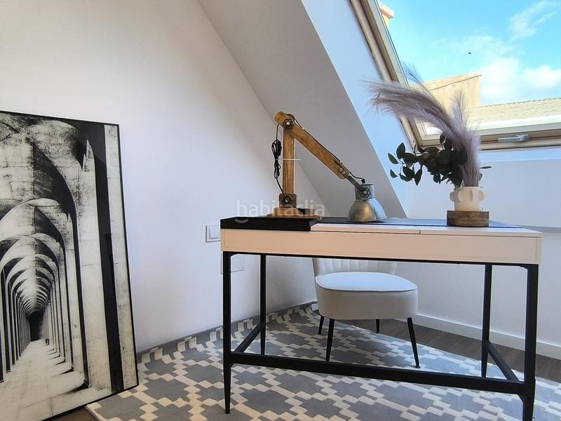 Foto 5a7f99e0-09fd-4c87-babe-c9b38420f94f. Dúplex en rúa magdalena 84 duplex reformado y amueblado en Ferrol