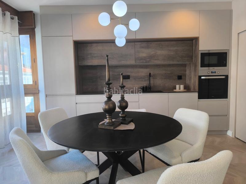 Foto 66d56e1b-2973-47c0-bde9-b1494d74467d. Dúplex en rúa magdalena 84 duplex reformado y amueblado en Ferrol