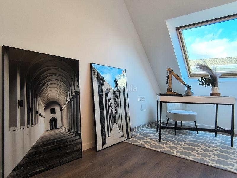 Foto b92f360a-438a-4968-b922-aa2fd3b91f5f. Dúplex en rúa magdalena 84 duplex reformado y amueblado en Ferrol