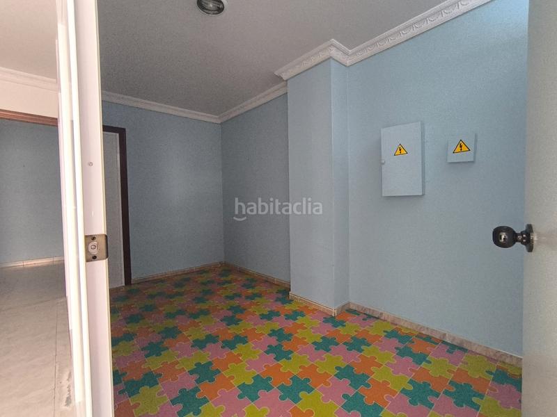 Foto ff5f28c7-3856-4b5f-9116-e3c88fec19df. Rent business premise in rua 25 de xullo 25 in Alto del Castaño Narón