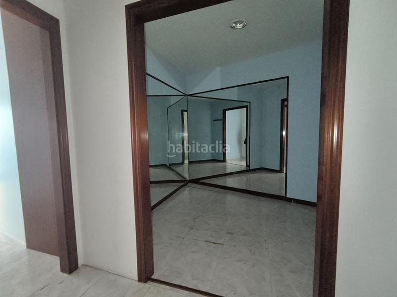 Foto 5e4b394d-79b7-494f-9ba9-94971be45899. Alquiler local comercial en rua 25 de xullo 25 en Narón