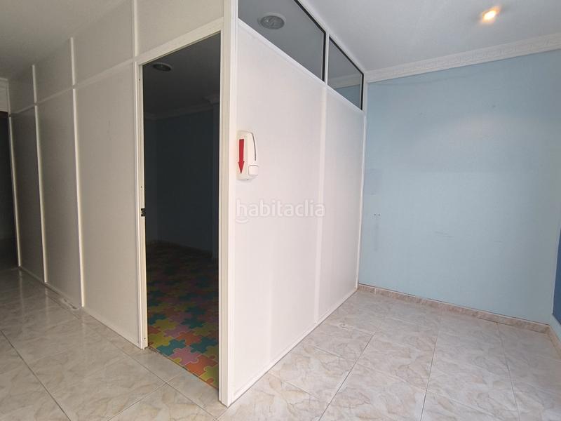 Foto f12efacb-7d90-46ac-b1d4-27dfd1667cb0. Alquiler local comercial en rua 25 de xullo 25 en Narón