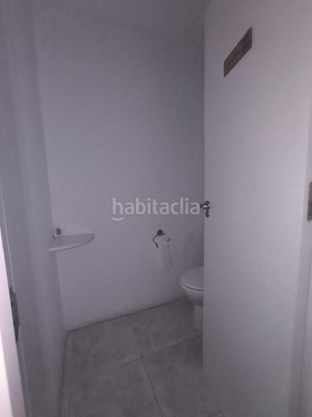 Foto b2c0f1a1-7969-425d-8fc1-b033b93cba6f. Lloguer local comercial a rua 25 de xullo 25 a Alto del Castaño Narón