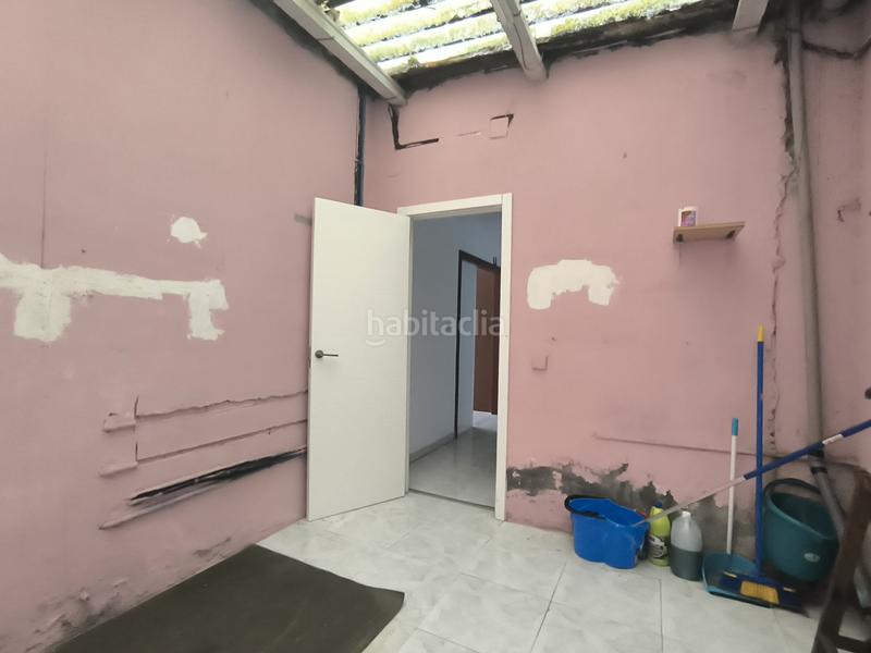 Foto cb312935-2420-4853-9bda-fb361d8646f4. Lloguer local comercial a rua 25 de xullo 25 a Alto del Castaño Narón