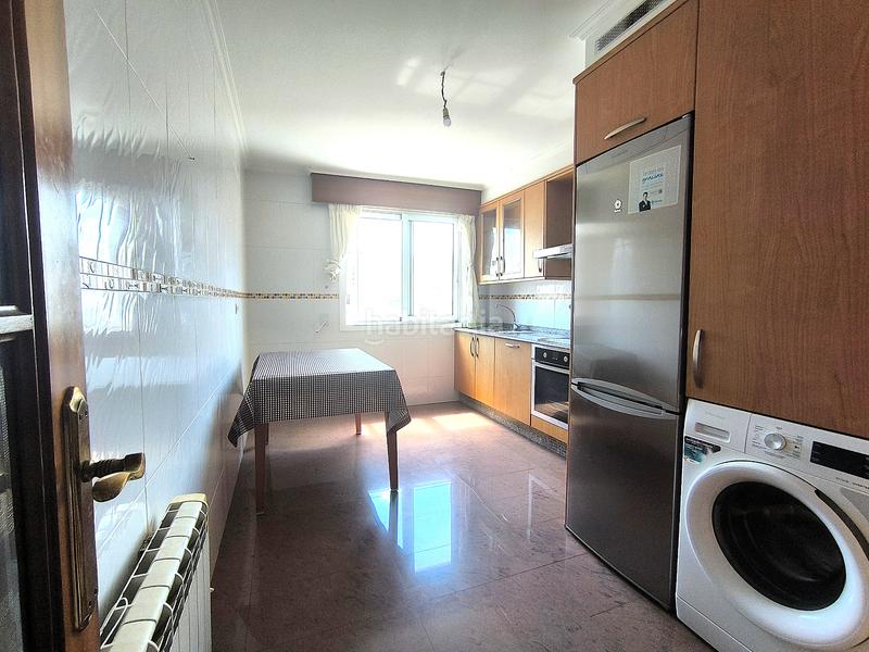 Foto b4322285-8ed8-4504-8dfb-997416ae2dec. Appartement dans rúa enxeñeiro andrés comerma 11 dans Ferrol