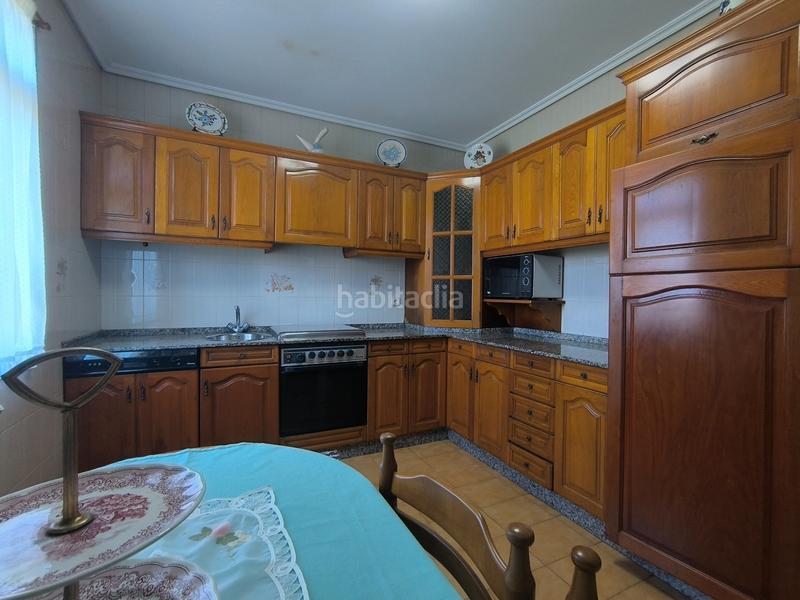 Foto 308af8e3-4ed5-4a8a-b1e4-b8b3e88cf5d6. Casa amb calefacció a A Malata - Catabois - Ciudad Jardín Ferrol