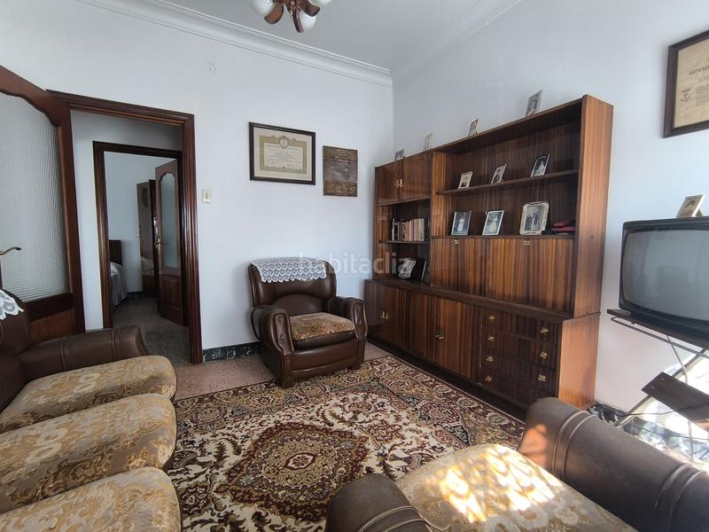 Foto 5d8e450f-4652-482f-a5d1-c687451cf1f2. Casa amb calefacció a A Malata - Catabois - Ciudad Jardín Ferrol