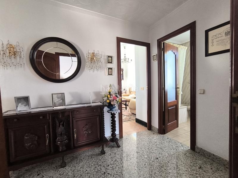 Foto de6a7b7c-251e-4bb0-bc45-89b2de1ac01a. Casa amb calefacció a A Malata - Catabois - Ciudad Jardín Ferrol