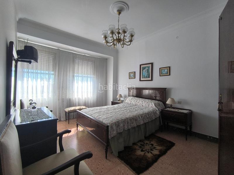 Foto f1086a51-0d26-4ffa-b7f2-599c9ff01fea. Casa amb calefacció a A Malata - Catabois - Ciudad Jardín Ferrol