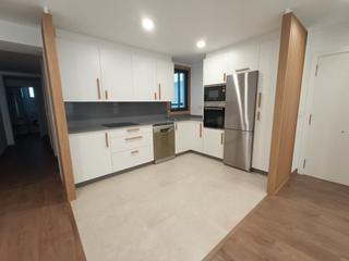 Location Appartement  Calle de maría. Piso reformado con 2 habitaciones, ferrol