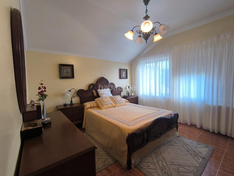 Foto 015d6af3-c379-4c63-8cfb-b338cddd5976. Casa adossada amb calefacció a Cedeira