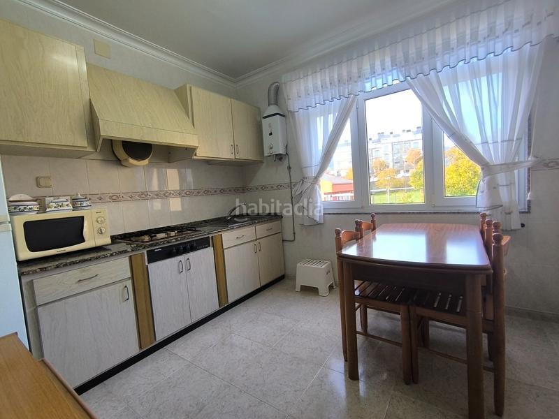 Foto 122a7e16-d535-4ae1-9c9a-d4c4e79e5305. Casa adossada amb calefacció a Cedeira