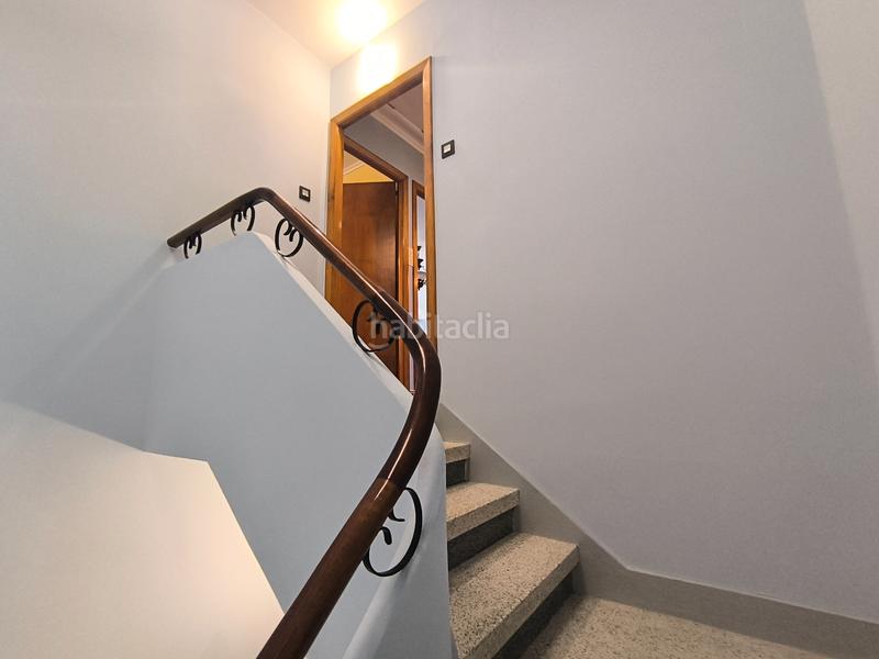 Foto 345b4c9f-bc13-4514-b3cb-eb13b3aeea18. Casa adossada amb calefacció a Cedeira