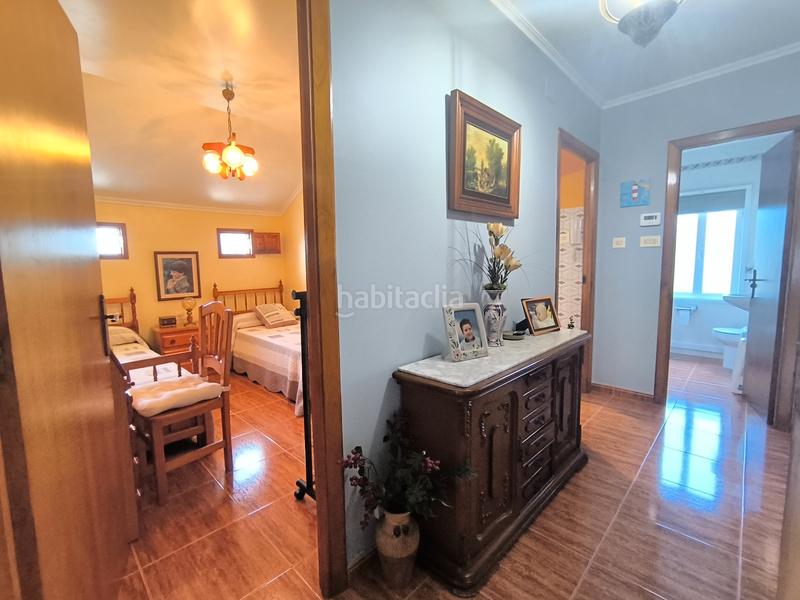 Foto 4a423819-eca4-4ad0-90c5-cbb69f6b11be. Casa adossada amb calefacció a Cedeira