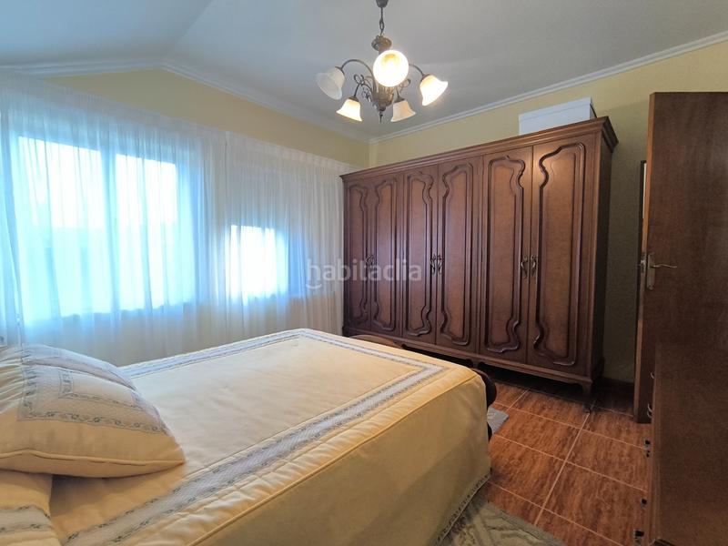 Foto 71017f98-e55a-4d09-89d2-bfe15ba255e7. Casa adossada amb calefacció a Cedeira