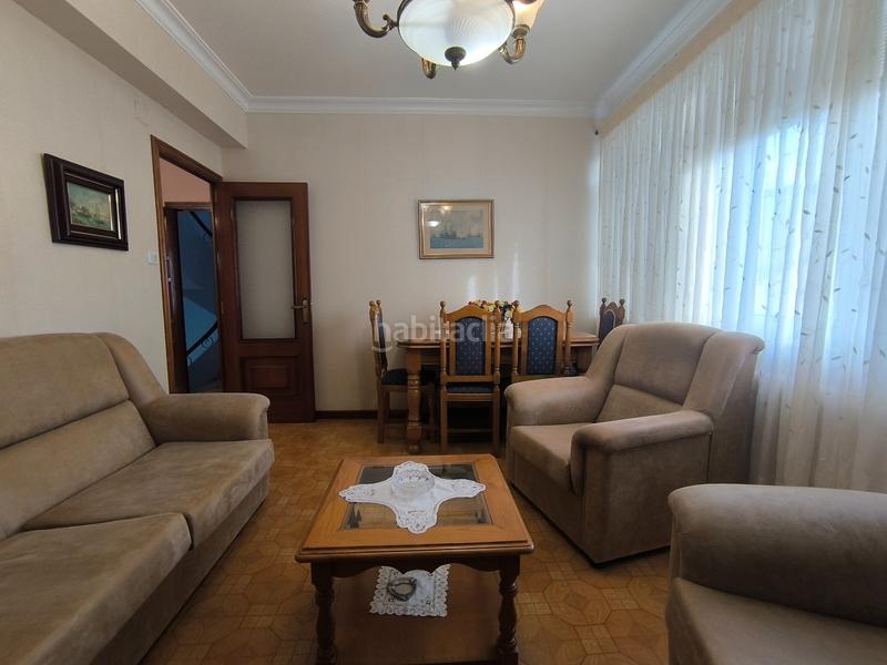 Foto 73a1bf39-4869-414f-98af-7b5cd75c2796. Casa adossada amb calefacció a Cedeira