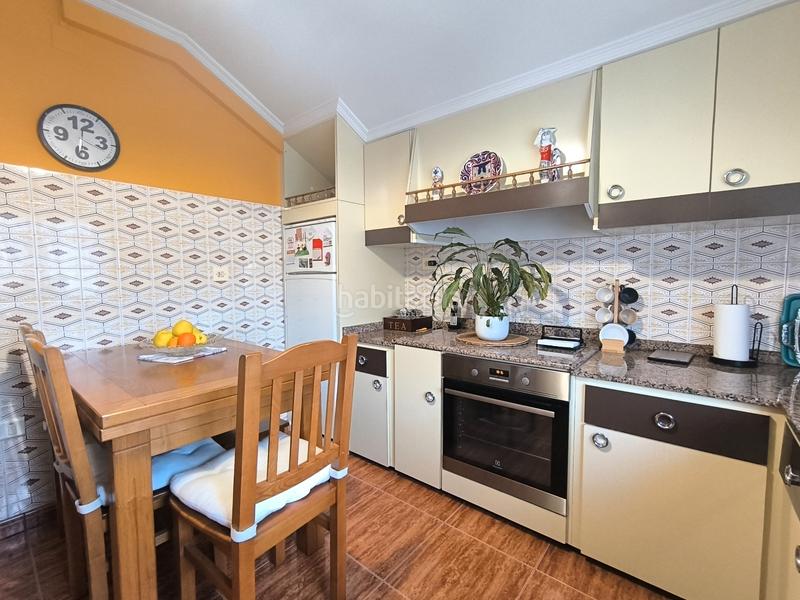 Foto 7952d793-66d3-4140-bdf1-4a28b09a3888. Casa adossada amb calefacció a Cedeira