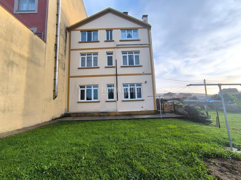 Foto 7b0e1070-f534-4e1d-be7b-84343dd0ae24. Casa adossada amb calefacció a Cedeira