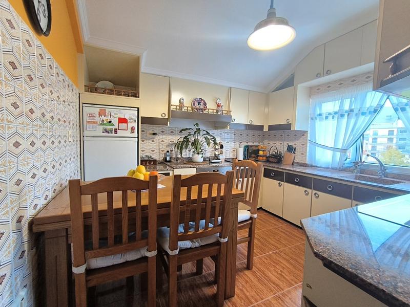 Foto 8fcfeec2-f0ed-4d6e-8d37-7b762d467b28. Casa adossada amb calefacció a Cedeira