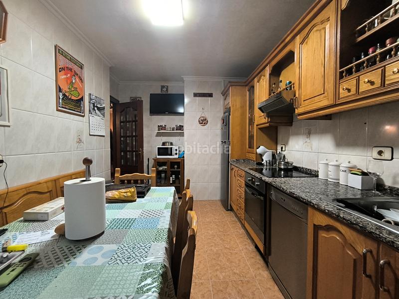 Foto 2d20fb70-2d00-425c-ac69-f67cb97ab5d0. Duplex with heating in Cedeira