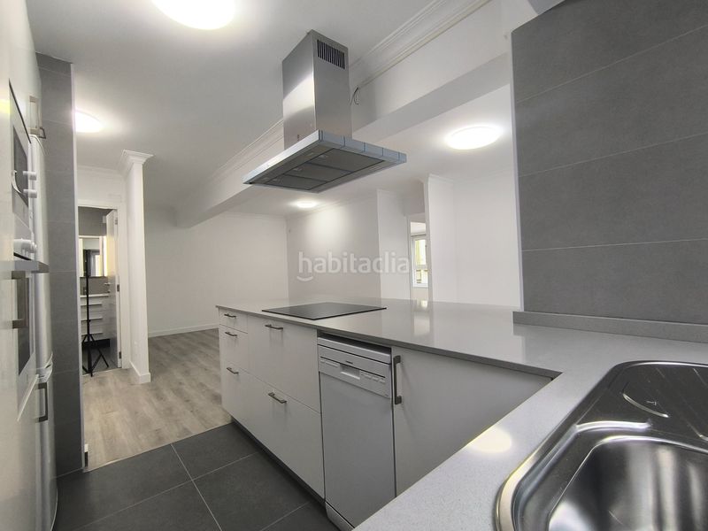 Foto 2b3a6f48-0502-488f-8264-7661f68e6aa9. Flat in calle de rubalcava 2 in Centro Ferrol