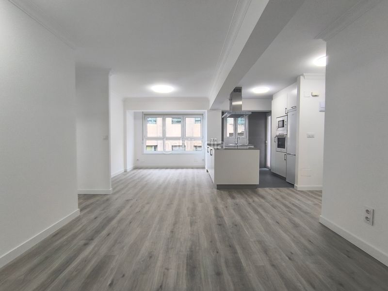 Foto aa8e23d9-df30-4c70-9988-96aff5749bfe. Flat in calle de rubalcava 2 in Centro Ferrol