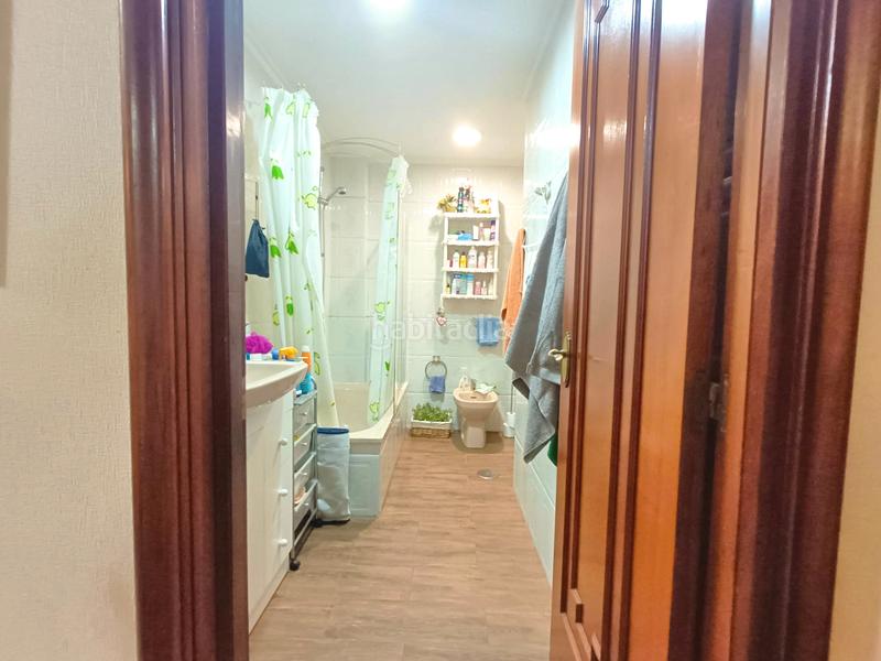 Foto d056b3ef-7368-4244-92e7-192bc62b5ba8. Appartamento con riscaldamento parcheggio in Caranza Ferrol