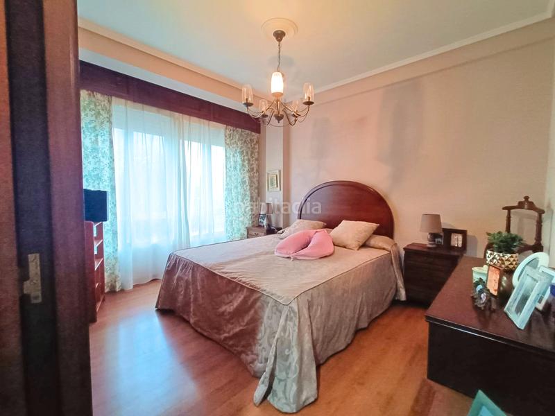 Foto ecbf34be-1146-4d80-b914-662bca355c16. Appartamento con riscaldamento parcheggio in Caranza Ferrol