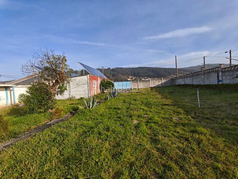 Foto 1037049e-2d28-49d9-ab98-6444b235ebf8. Chalet con camino riscaldamento parcheggio piscina in Ferrol