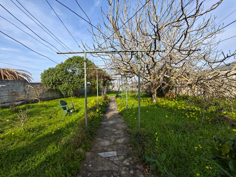 Foto 5c412e88-5327-4958-b69a-0786048816fc. Chalet con camino riscaldamento parcheggio piscina in Ferrol