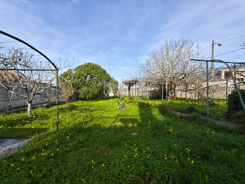 Foto 81fe722a-2293-411d-abc0-419cd18b2952. Chalet con camino riscaldamento parcheggio piscina in Ferrol
