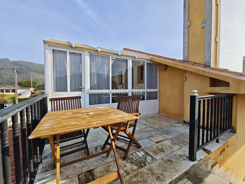 Foto 8367cdd3-b769-411d-8d3e-696b9d420876. Chalet con camino riscaldamento parcheggio piscina in Ferrol