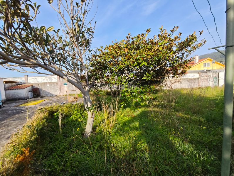 Foto 8c992422-37da-4d8c-8c81-c257a8a06f90. Chalet con camino riscaldamento parcheggio piscina in Ferrol