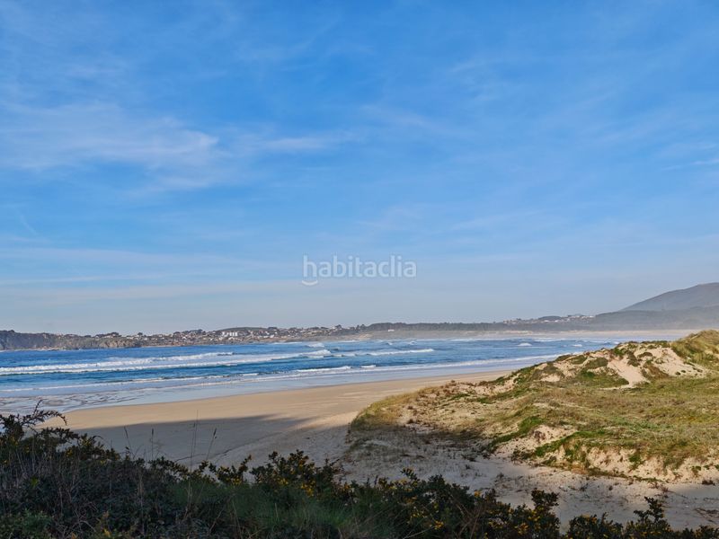 Foto e2410fdf-fa49-437e-a17d-d5af4f3e3c4d. Chalet con camino riscaldamento parcheggio piscina in Ferrol