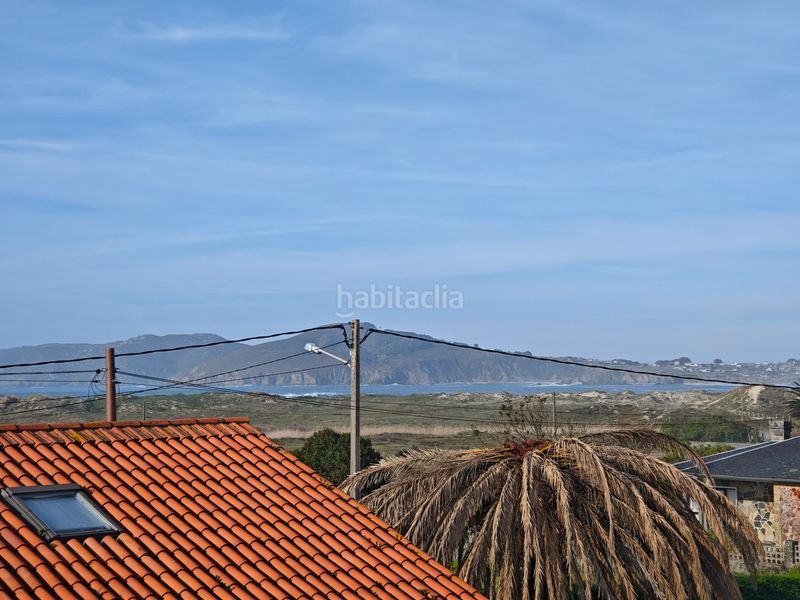 Foto e8bceec5-30b8-4de3-9f12-0bc0f2683a28. Chalet con camino riscaldamento parcheggio piscina in Ferrol