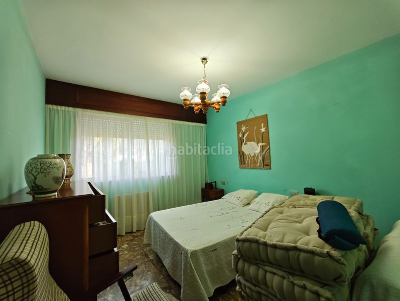 Foto f0060010-3431-4983-8331-f263c2c59e26. Chalet con camino riscaldamento parcheggio piscina in Ferrol
