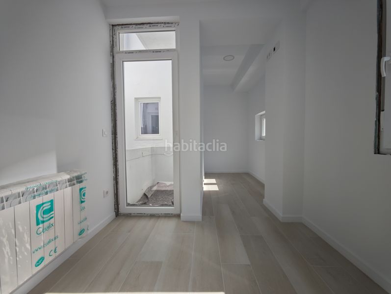Foto bc1a1cd5-0c92-48d6-843f-06f8046b9db1. Etagenwohnung in rúa pascual veiga 9 in Centro Ferrol