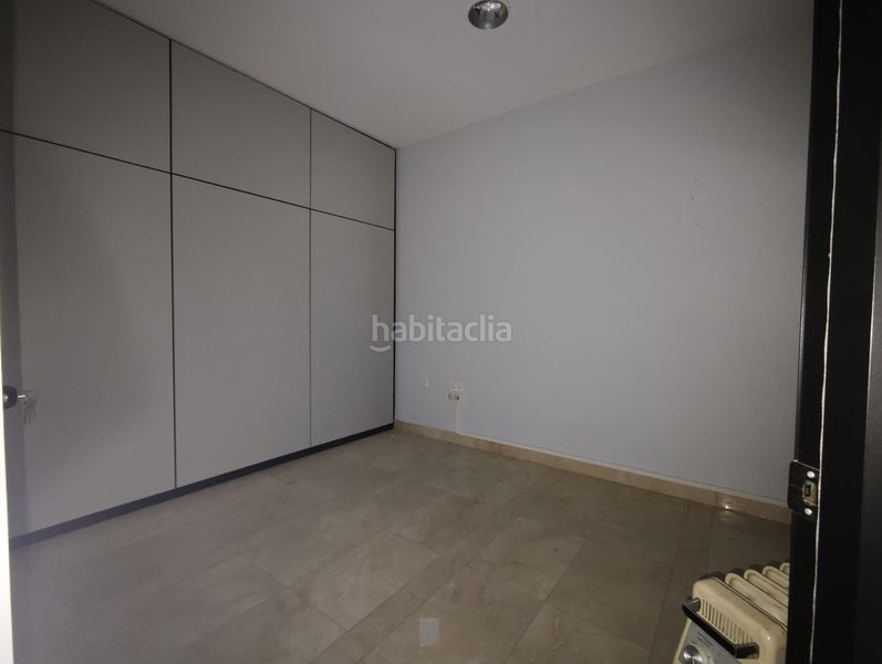 Foto 96de34e9-ccf6-41a5-bd51-9a2d6346ad14. Édifice dans Centro Ferrol