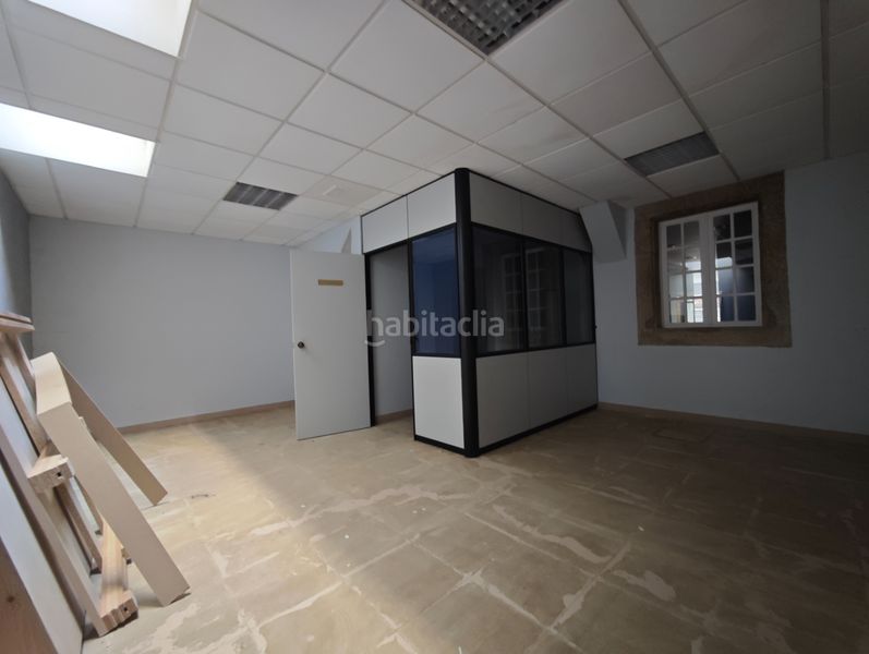 Foto e8e2e14e-2c6a-40be-90aa-c8f1691abc4b. Édifice dans Centro Ferrol