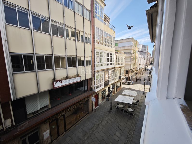 Foto eff850da-43b2-44b6-ac55-e0cd4d12595b. Édifice dans Centro Ferrol