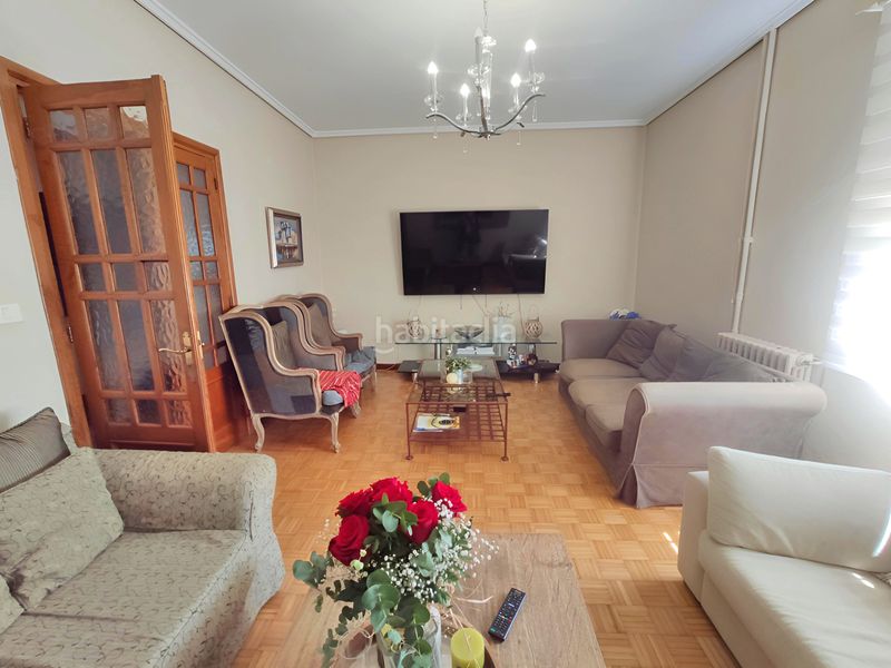 Foto 17901f45-4430-48de-bd5a-00842defd0cd. Flat with heating in Plaza de España Ferrol