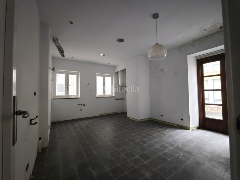 Foto cd6bfc39-33fd-4876-9059-232527ab42b4. Edificio in rúa carme 28 in Centro Ferrol