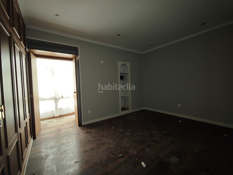 Foto bf6a4af0-f407-4ac4-bcca-c77ed6aa83ec. Edificio en rúa carme 28 en Centro Ferrol